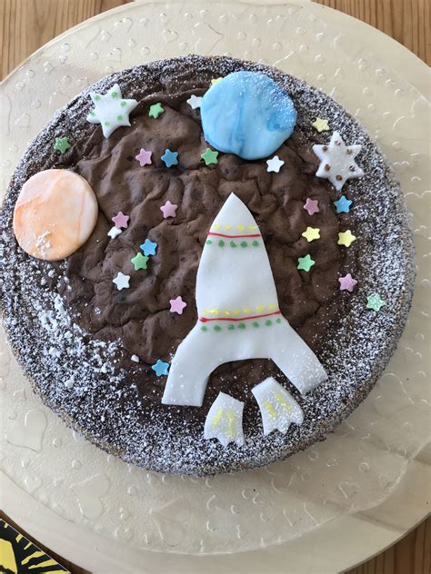 Check spelling or type a new query. Geburtstagskuchen Weltall Rakete | Kuchen kindergeburtstag ...