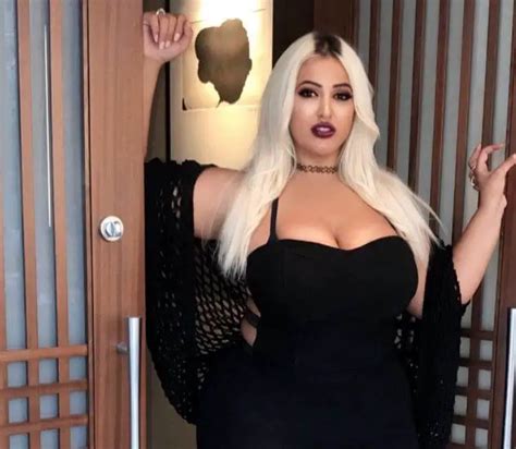 Miss Diamond Doll Wiki Biography Plus Size Model Age Height Aria Art EroFound