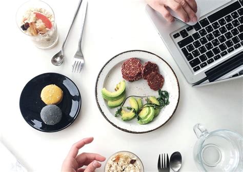 Quando si ha una reazione allergica pericolosa per la vita a un determinato alimento, il medico probabilmente raccomanderà di evitare anche cibi un'allergia alimentare non influisce direttamente sul comportamento di un bambino, anche se i loro sintomi potrebbero renderli irritabili e difficili, e i. Si chiama sindrome orale allergica ed è una condizione ...