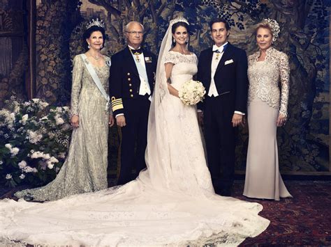 Am ladies day bei royal ascot zeigte sie sich allerdings ganz elegant und mit einem besonderen schmuckstück. Hochzeit in Schweden: Die schönsten Bilder von Madeleine ...
