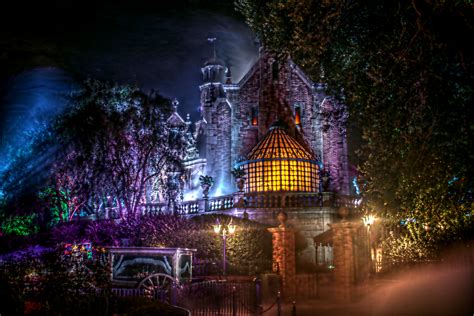 48 Disney World Haunted Mansion Wallpaper Wallpapersafari