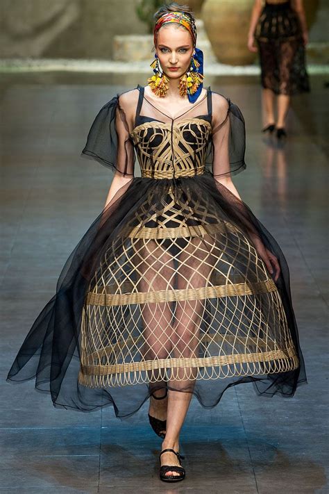 Fashion Shows Fashion Week Runway Designer Collections Desfile De Moda Moda Vestidos