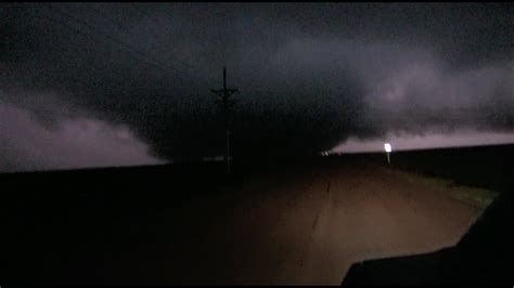 Monster Nighttime Wedge Tornado Near Plains Ks May 24 2015 Youtube