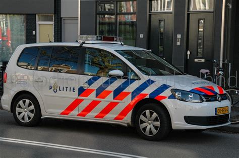 Aan de voorkant kun je het logo van de politie plakken. Politie - Hulpdiensten Nederland