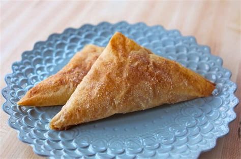 The word phyllo is a greek word meaning leaf, and you can probably guess why. 10 Best Phyllo Dough Desserts Recipes