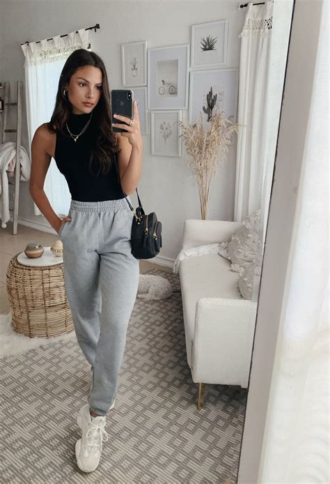 Sweatpants But Make It Chic Cute Sweatpants Outfit Casual Style