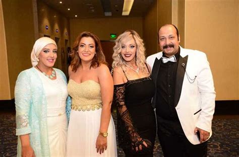 تحدثت الفنانة شيماء سيف لأول مرة بعد خروج أنباء عن انفصالها عن زوجها المنتج الفني محمد كارتر. صور.. حفل زفاف الفنانة شيماء سيف بحضور نجوم الفن
