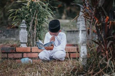 Savesave doa ziarah hari raya for later. Ziarah Kubur di Hari Raya Lebaran - idrora