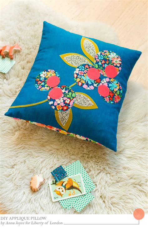 35 Diy Pillows For Your Stylish Home Or Dorm Room