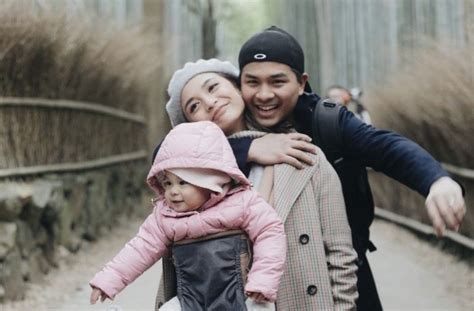 Intip Keseruan Liburan Keluarga Kecil Chelsea Olivia Di Tiongkok