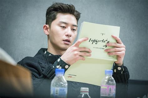 Park seo joon was in kbs2's dream high 2 and is currently attracting attention for his excellent acting and charming good looks in the sbs drama this will be park seo joon's first leading role in a drama, if he chooses to sign on to witch's love. witch's love is expected to air its first broadcast. Fight For My Way | Seo joon, Park seo jun, Joon park