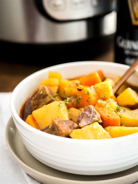 The result is a hearty and flavorful dish that will warm you from the. Easy Instant Pot Irish Stew (Pressure Cooker Irish Beef Stew)