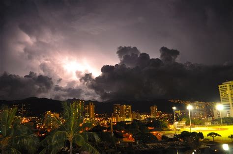 Rare Lightning In Hawaii Favorite Places Lightning Pictures