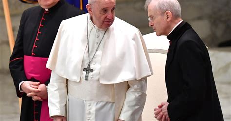 Il Papa Condanna Gli Attentati Crudeltà Che Compromettono Il Dialogo Tra Fedi