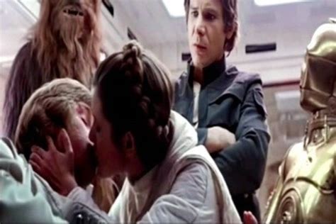 Mark Hamill Corrects Snl On Luke And Leia Incest Joke From Original