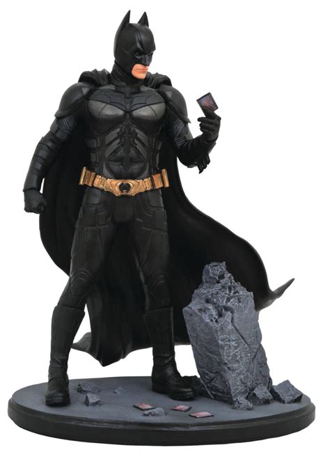 Diamond Select Announces Dark Knight Figure The Batman Universe