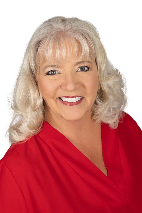 Danielle Schamp - Long Realty | Tucson AZ