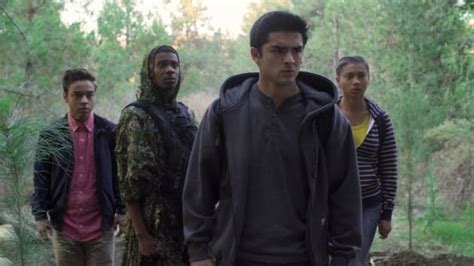 On My Block Season Finale Review Meet You At The Crossroads Tv Fanatic