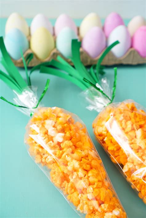 From classroom treats to spring and easter classroom activities, this is a collection of classroom resources and teaching ideas to help teachers celebrate the beauty of spring with their students! Carrot Treat Bags for Easter - Happiness is Homemade