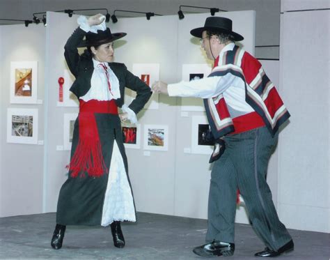 folclore chileno danzas vestimenta zona centro