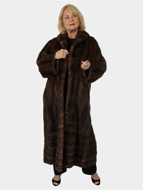 Plus Size Demi Buff Female Mink Fur Coat W Directional Design Estate Furs