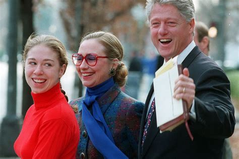 Bill And Hillary Clintons Deal A 52 Year Pact Los Angeles Times
