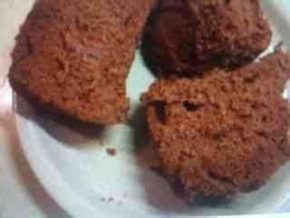 En primer lugar comenzamos preparando el brownie. Brownie en 3 minutos - - Receta - Canal Cocina