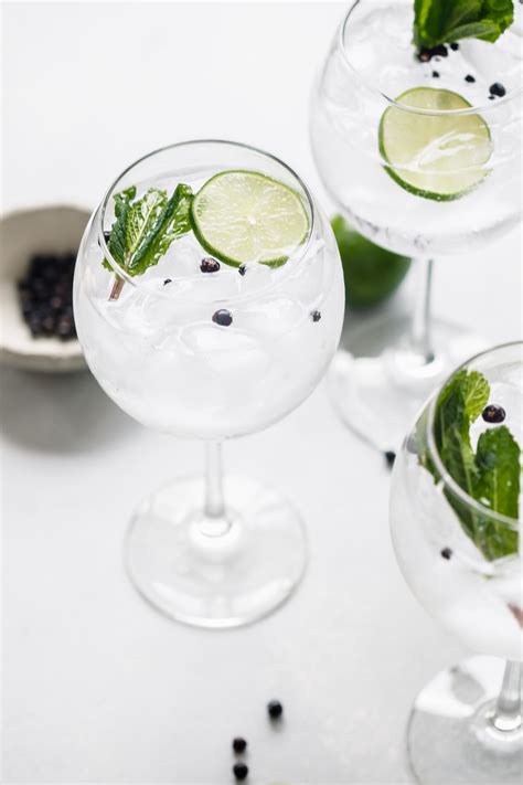 Gin And Tonic Recipe 3 Ways To Customize The Classic Cocktail