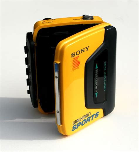 Retro Kimmers Blog The First Sony Walkman Launched July 1 1979