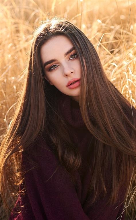 Outdoor Long Hair Gorgeous Woman Wallpaper Fotografía De Cabello