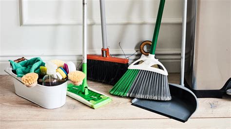 10 Essential Cleaning Tools Every Home Should Have Videos Apartment