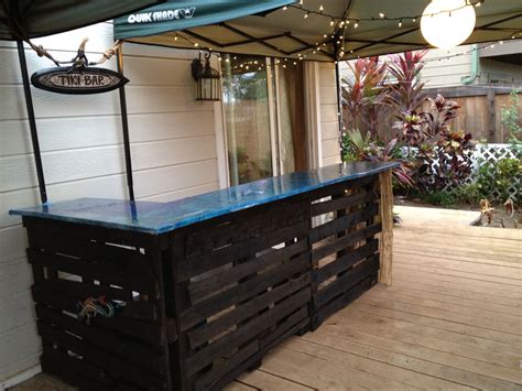 How To Make A Home Bar Out Of Pallets
