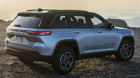 2022 Jeep Grand Cherokee Trailhawk Plug In Hybrid Wallpapers And Hd