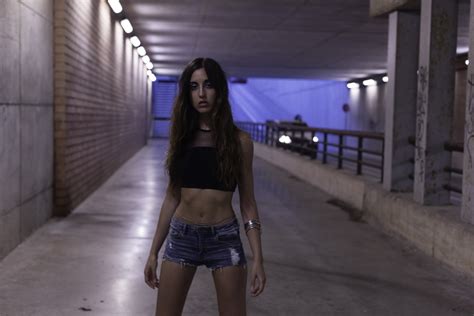 wallpaper women model jean shorts skinny fashion image muscle snapshot screenshot