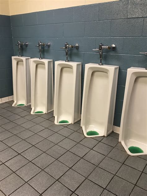 Bathroom Urinals Rmildlyinfuriating