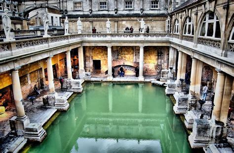 Actuellement Les Thermes Romains De Bath Lun Des Complexes Les Mieux