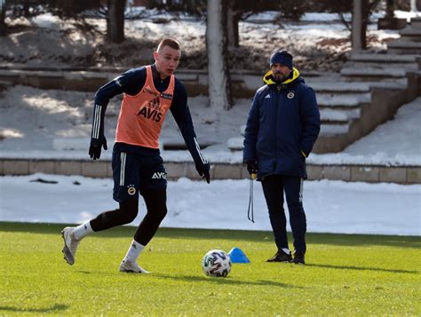 Szalai wieder mittendrin habe mir selbstvertrauen erarbeitet. Szalai: "Real Madrid'e transfer olmuş gibi hissediyorum"