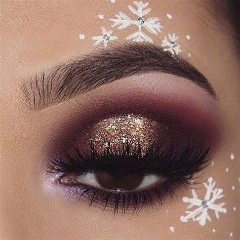 Les Éclaireuses Beauté on Instagram: “Joyeux Noël 🤶🤩épatez tout le