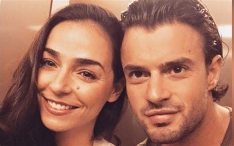 A influencer esteve à conversa com a blogger inês gaya e falou sobre a capa da revista que, há uns anos, a apelidava de acompanhante de luxo, a relação com marco costa e a. Marco Costa Faz surpresa romântica a Vanessa Martins - Impala