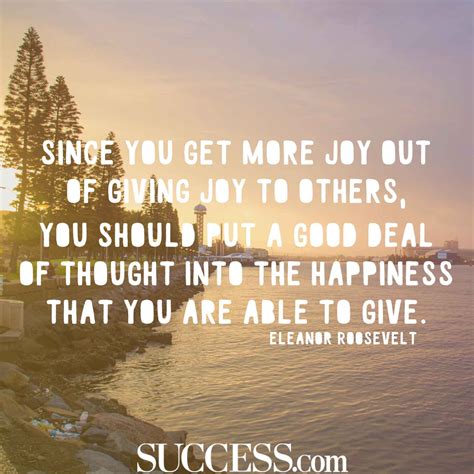 15 Inspiring Quotes About Giving | SUCCESS | Giving quotes, Inspirational quotes, Giving back quotes