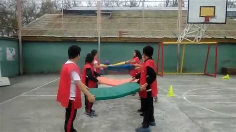 Juegos para educación física en colegios y guarderías. 13 Juegos De Competencias Por Equipo - YouTube