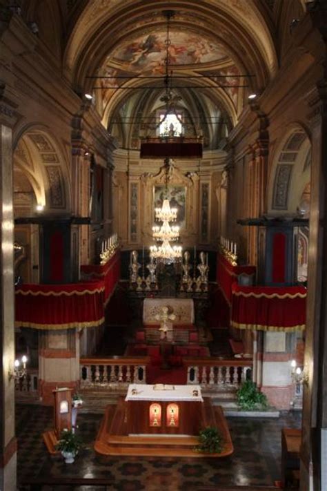 Biandraa) is a comune (municipality) in the province of novara in the italian region piedmont, located about 70 kilometres (43 miles) northeast of turin and about 12 km (7 mi) west of novara. Chiesa di San Colombano, Biandrate - Biandrate