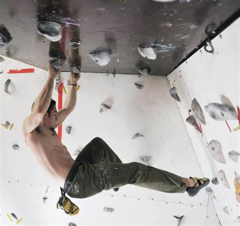 Why Does Rock Climbing Require Muscular Endurance Climbing Port