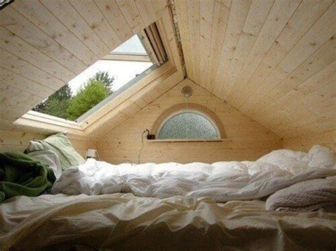 We think attic bedrooms are extra charming thanks to architectural features like sloped or vaulted ceilings and dormer windows. 26 Cozy Tiny Attic Nooks And Ideas To Decorate Them ...