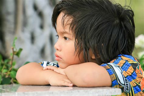 Meaning of anxiety in english. 7 subtle signs your child is suffering from anxiety ...
