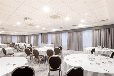 Surrounded by natural beauty and historical landmarks the hertfordshire town of stevenage is the location of. Conference Venue Details Holiday Inn Stevenage,Stevenage ...
