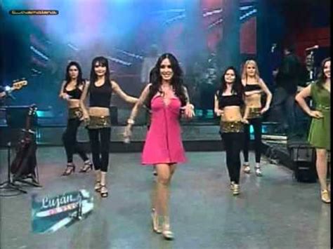 Malena Esquer Vestido Rosa Amplio Cantando Youtube