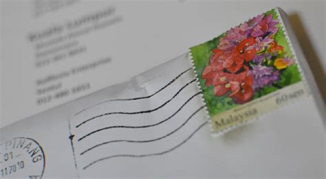 Setem hasil hanya boleh didapati di semua pejabat pos seluruh malaysia. Nak Pos Surat. Lekat Setem Berapa Sen? | Azhan.co