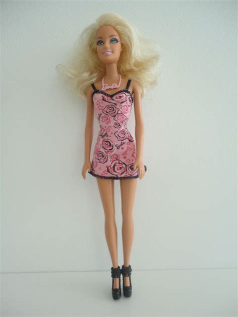 Barbie Basic Entry Chic Doll Bd2011 Asstt7439 W3940 Vida De Barbie