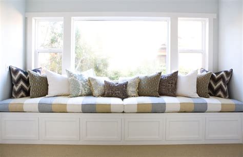 Maybe you would like to learn more about one of these? 10 Cozy Sweet Built-In Window Seats | DigsDigs